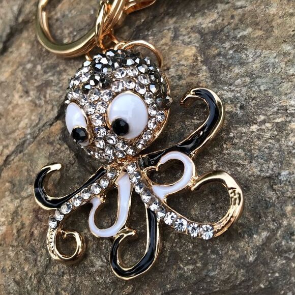 Octopus Keychain - Picture 5 of 11